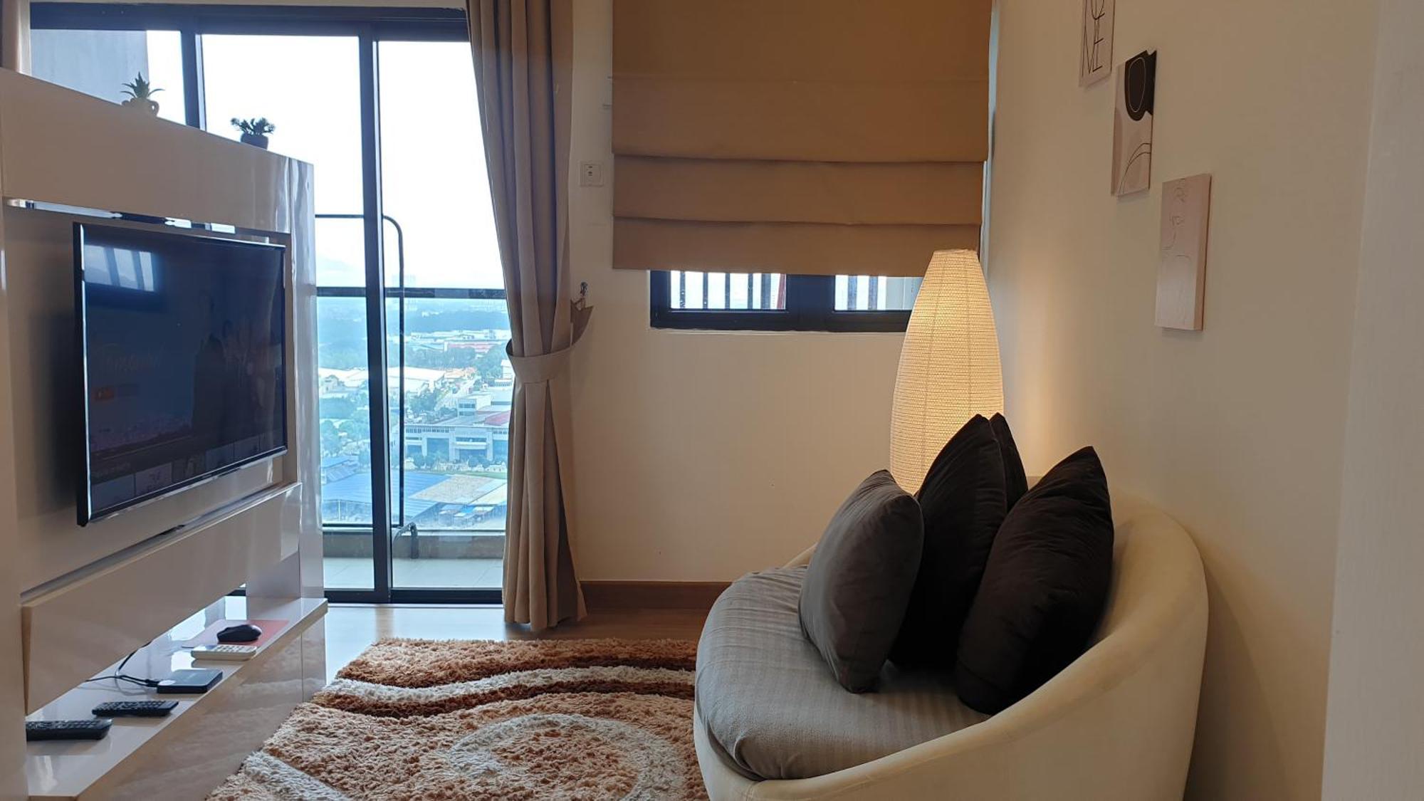 Eshue Designer Suites @ Simfoni Towers Cheras Buitenkant foto
